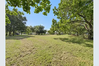 4407 Hiram Brandon Drive, Bay City, TX 77414 - Photo 2