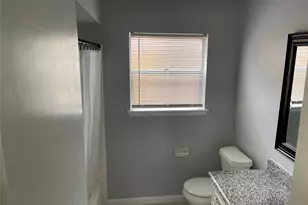 2302 E Shannon St, Deer Park, TX 77536 - Photo 10