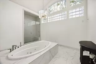 906 Peachwood Bend Dr, Houston, TX 77077 - Photo 38