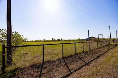 1686 County Road 615, Dayton, TX 77535 - Photo 8