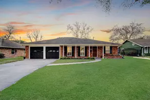 4606 Briarbend Dr, Houston, TX 77035 - Photo 1