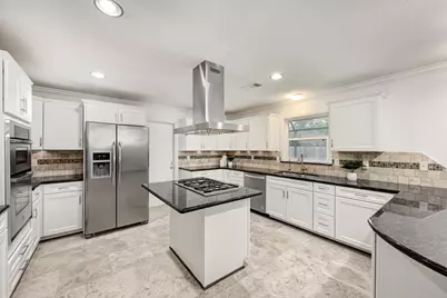 4606 Briarbend Drive, Houston, TX 77035 - Photo 6