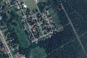 611 Marshall St, West Columbia, TX 77486 - Photo 1