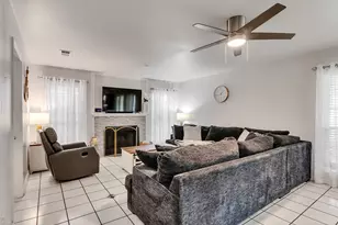 10027 Glenkirk Dr, Houston, TX 77089 - Photo 12