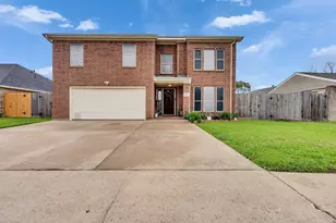 10027 Glenkirk Dr, Houston, TX 77089 - Photo 2