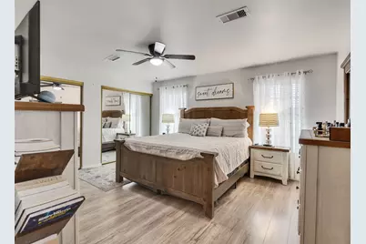 10027 Glenkirk Drive, Houston, TX 77089 - Photo 20