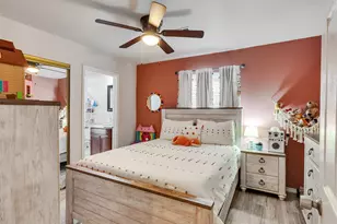 10027 Glenkirk Dr, Houston, TX 77089 - Photo 16