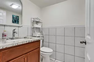 10027 Glenkirk Dr, Houston, TX 77089 - Photo 14