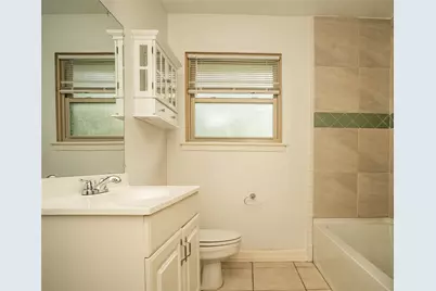 4833 Hummingbird Street, Houston, TX 77035 - Photo 14