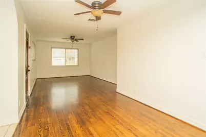 4833 Hummingbird Street, Houston, TX 77035 - Photo 8
