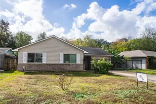 4833 Hummingbird St, Houston, TX 77035 - Photo 16
