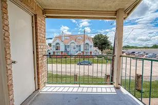 14600 Fonmeadow Dr, Houston, TX 77035 - Photo 12