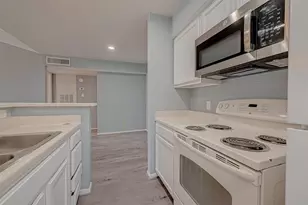 14600 Fonmeadow Dr, Houston, TX 77035 - Photo 22