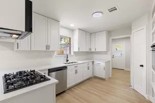5614 Braxtonshire Ct, Houston, TX 77069 - Photo 8