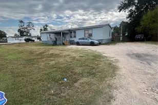 8009 Forest Trace Blvd, Conroe, TX 77306 - Photo 16