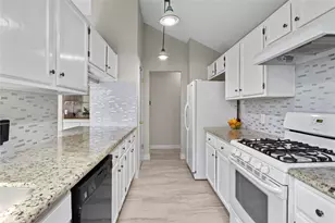 6450 New World Dr, Katy, TX 77449 - Photo 6