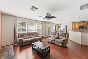 14310 Rolling Hills Ln, Rosharon, TX 77583 - Photo 4