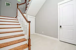 955 W 24th St, Houston, TX 77008 - Photo 12