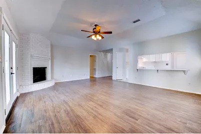 2810 Heritage Colony Drive, Webster, TX 77598 - Photo 28