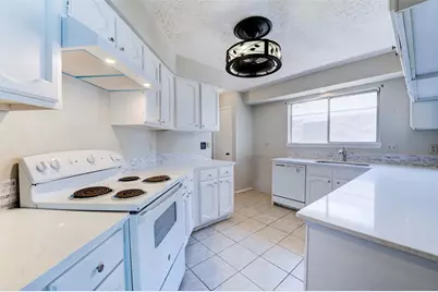 2810 Heritage Colony Drive, Webster, TX 77598 - Photo 22