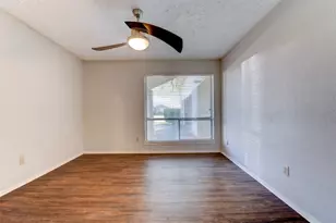 2810 Heritage Colony Dr, Webster, TX 77598 - Photo 20