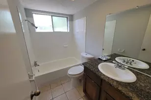 9914 Towne Brook Ln, Sugar Land, TX 77498 - Photo 16