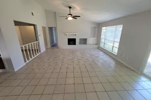 9914 Towne Brook Ln, Sugar Land, TX 77498 - Photo 4