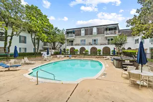 2601 Bellefontaine St, Houston, TX 77025 - Photo 6