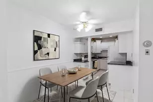 2601 Bellefontaine St, Houston, TX 77025 - Photo 2