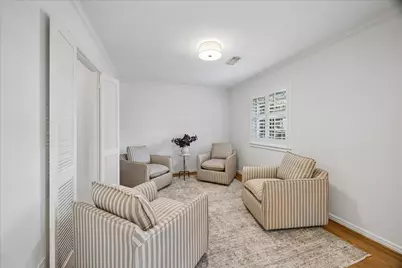 7623 Meadowvale Drive, Houston, TX 77063 - Photo 10