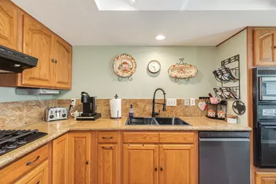 320 N Amherst Drive, West Columbia, TX 77486 - Photo 18