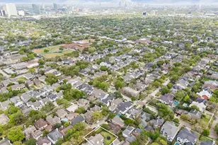 3813 Byron St, West University Place, TX 77005 - Photo 20