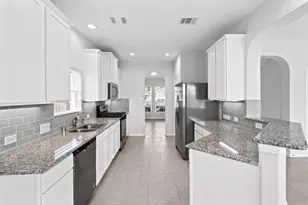 10003 Whitney Reach Dr, Rosharon, TX 77583 - Photo 12