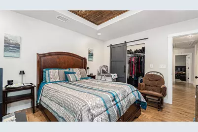 302 Brook Hollow Drive, Conroe, TX 77385 - Photo 14