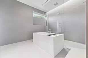 2169 University Blvd, Houston, TX 77030 - Photo 38