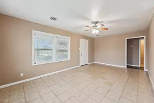 1107 Defender St, Houston, TX 77029 - Photo 8
