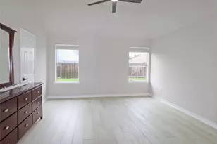 749 Grassy Knoll Ln, La Marque, TX 77568 - Photo 8