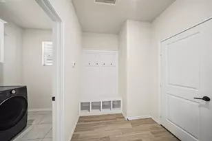 4027 Starbright St St, Houston, TX 77018 - Photo 8