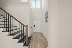 4027 Starbright St St, Houston, TX 77018 - Photo 4