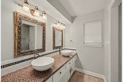 11719 Moorcreek Drive, Houston, TX 77070 - Photo 32