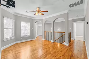 825 Fisher St, Houston, TX 77018 - Photo 18