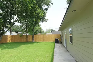 4047 Juliet St, Houston, TX 77087 - Photo 36