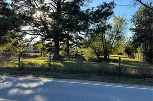 17631 Kickapoo Rd, Waller, TX 77484 - Photo 2