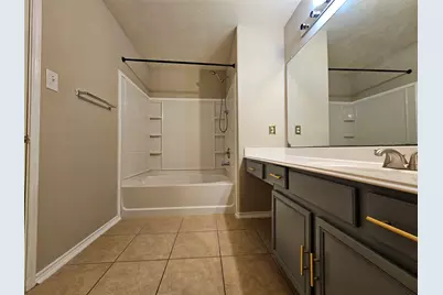 13111 Cherryglade Court, Houston, TX 77044 - Photo 34