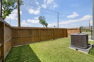 1602 Mary St, Houston, TX 77026 - Photo 32