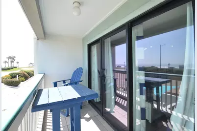 6102 Seawall Boulevard #102B, Galveston, TX 77551 - Photo 2