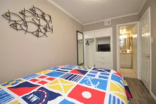 6102 Seawall Blvd, Galveston, TX 77551 - Photo 24