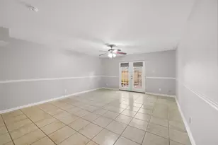 5204 Arboles Dr, Houston, TX 77035 - Photo 6
