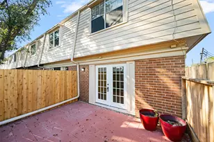 5204 Arboles Dr, Houston, TX 77035 - Photo 24