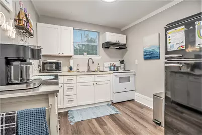1113 28th Street, Galveston, TX 77550 - Photo 10